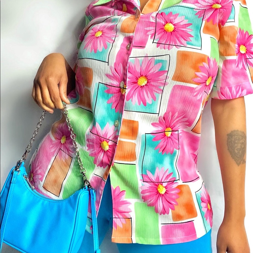 Vintage floral print colorful blouse